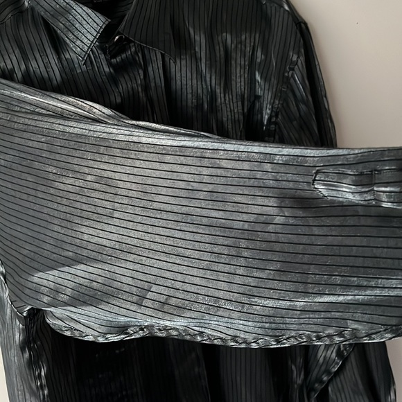 vintage Green silky button down - Picture 3 of 4